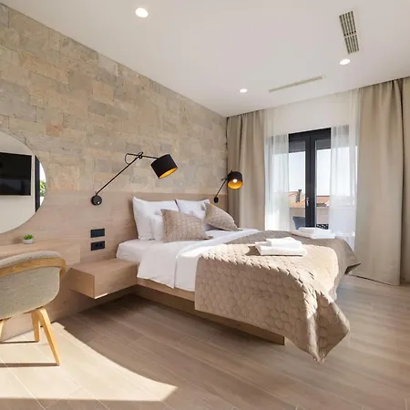 Villa Cesarica With Heated Pool, Indoor Pool And Sauna