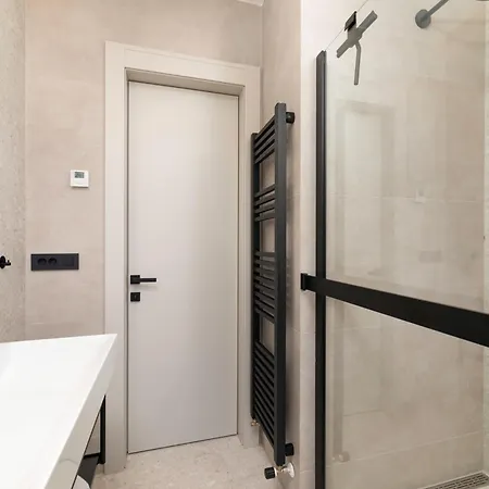 Villa Cesarica With Heated Pool, Indoor Pool And Sauna Vrh (Krk)