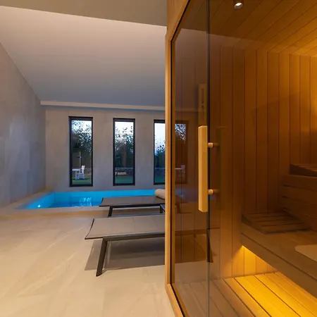 Cesarica With Heated Pool, Indoor Pool And Sauna