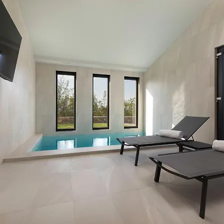 Cesarica With Heated Pool, Indoor Pool And Sauna Vrh (Krk)